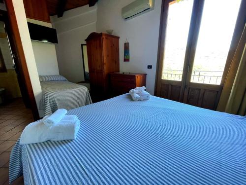 camera_matrimoniale_con_balcone_07