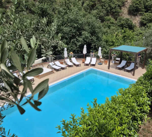 Farmhouse with pool near the sea in Sicily