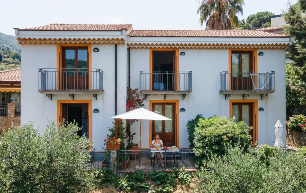 Gioiosa Marea farmhouse