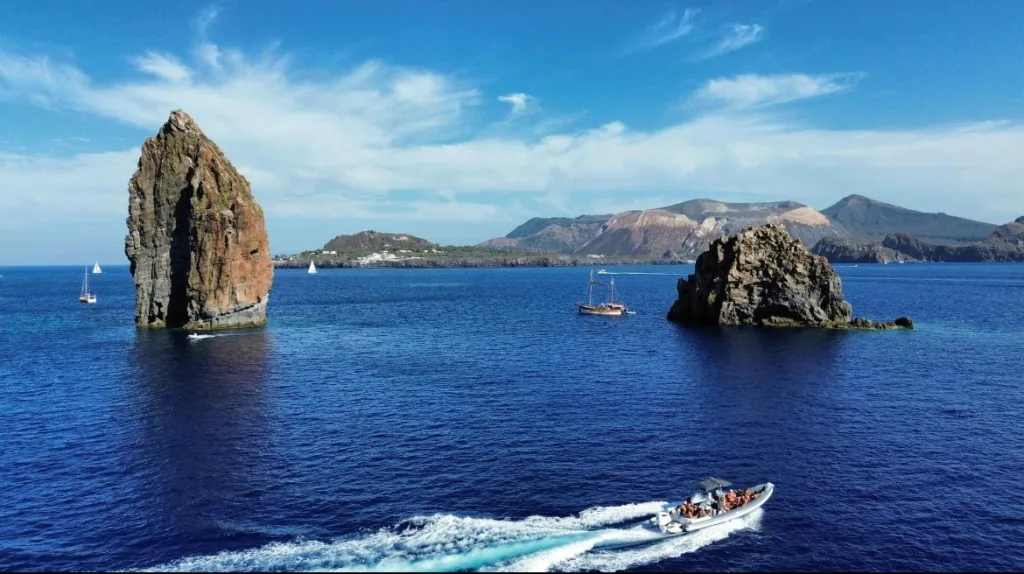 Aeolian Islands excursions and snorkeling